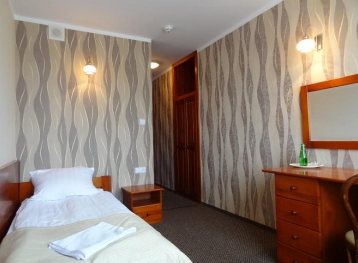 Hotel Restauracja Cukropol Gostyn  Room photo