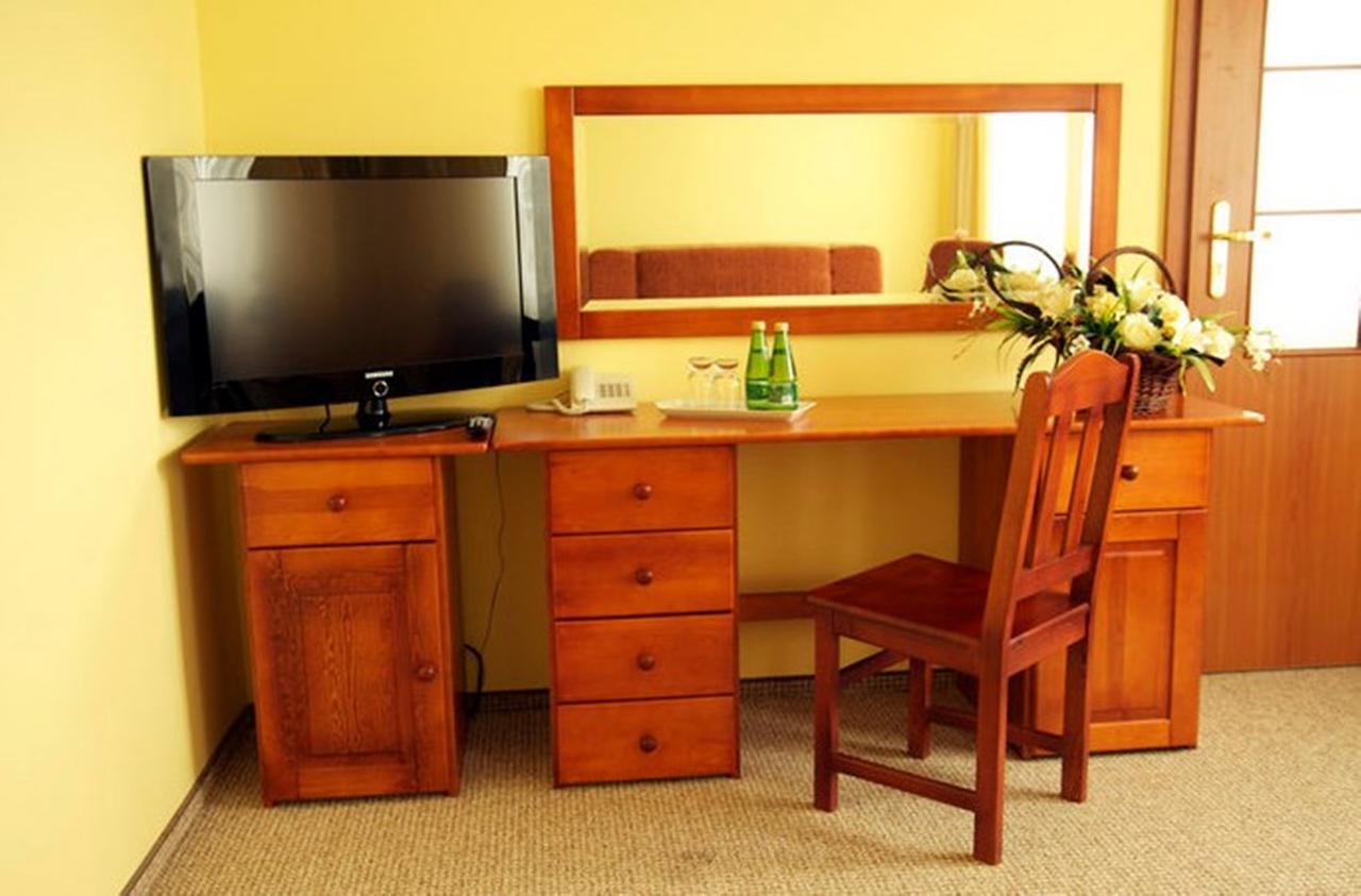 Hotel Restauracja Cukropol Gostyn  Room photo